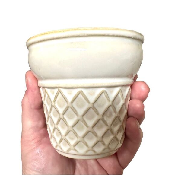 Set of 3 Ice Cream Cone Figural Dessert Cups EUC! 401 - Picture 2 of 6